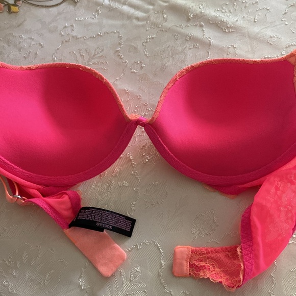 Victoria Secret Padded Demi Buste Coussing pink with rhinestones bra size 34B - Picture 13 of 16